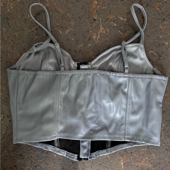 Faux leather bustier crop top - Picture 3 of 7